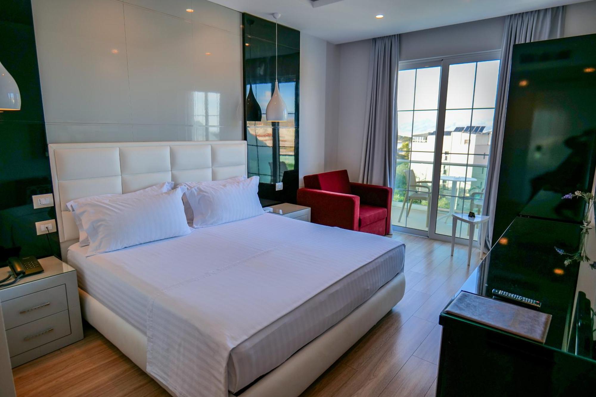 Hotel Luxury Ksamil Eksteriør billede